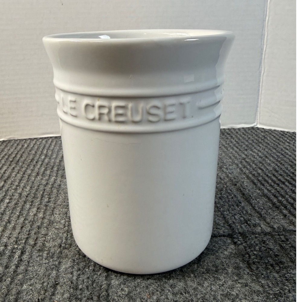 Le Creuset White Stoneware Utensil Crock 1 Quart Ceramic Tool Jar 9.0.6